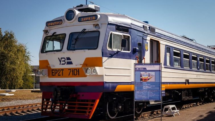 Відбулися зміни у курсуванні, маршрутах та графіках приміських поїздів Донеччини