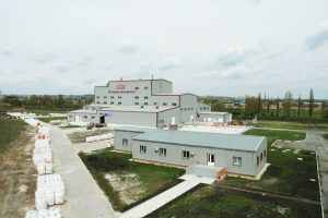 Земельну ділянку, де розташований завод «Керамічні маси Донбасу», визнано непридатною для використання: про що ідеться і чим відоме підприємство