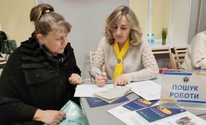 У Святогірську працював мобільний центр зайнятості: мешканцям громади допомагали з пошуком роботи та розвитком бізнесу