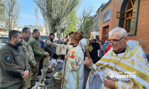 Освячення пасок у храмі Св. ап. Андрія Первозванного в Слов’янську: Розклад богослужінь на Великодні свята