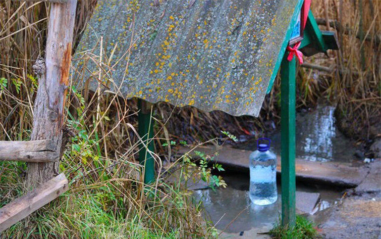 На Донеччині перевірили якість питної води: у деяких місцях вона залишається небезпечною