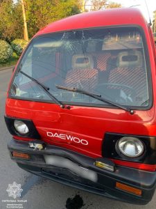 У Краматорську патрульні розшукали водія, який втік із місця ДТП — чоловік був без прав і, ймовірно, напідпитку