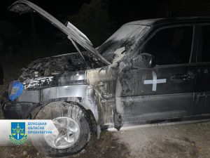 У Слов’янську чоловік підпалив авто ЗСУ за 30 тисяч, грошей не отримав — натомість отримав 8 років тюрми
