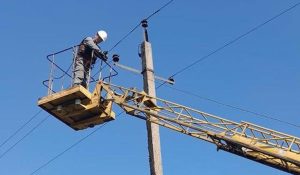 Негода знеструмила частину Слов’янської громади – сталося 67 поривів