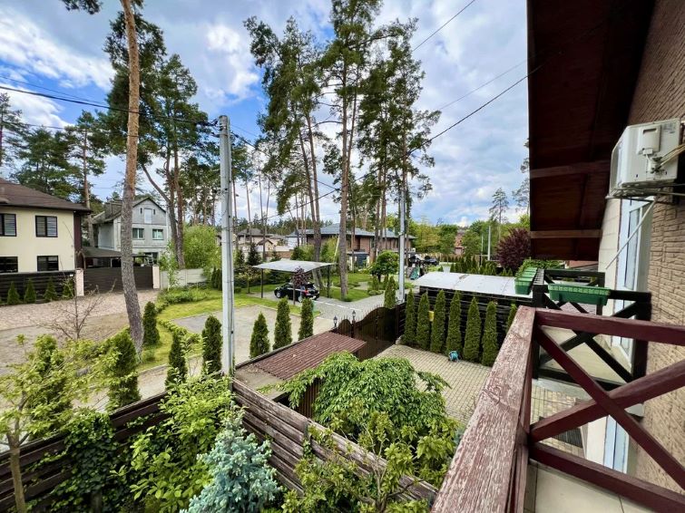 Будинок і ділянку в Бучі придбав очільник Лиманської МВА за кошти житлового сертифіката