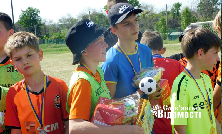 photo 5298877758291701566 y