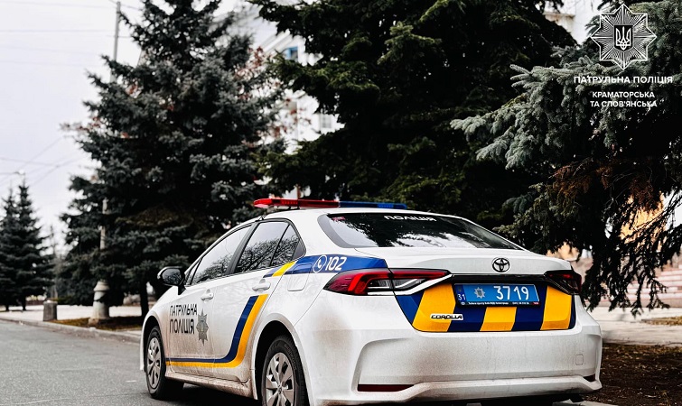 Поліцейські допомогли мешканцям Слов’янська в день обстрілу: відео з боді-камер