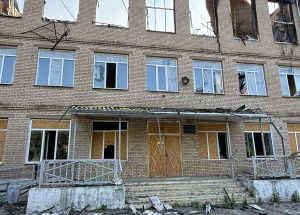 Слов’янськ вночі атакували “Герані”: пошкоджено багатоповерхівки та школа, без жертв