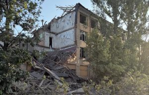 Слов’янськ під обстрілом: РСЗВ вдарили по центру міста, є руйнування