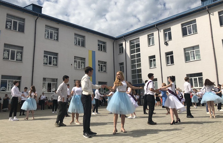 Софія Авраменко — не перша випускниця Слов’янської громади, яка набрала 600 балів на НМТ – були й інші