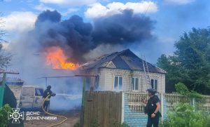 7 пожеж, спричинених ворожими обстрілами гасили сьогодні у Краматорському районі