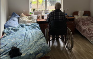 Допомагають з останніх сил: моніторинг «Схід SOS» показав реальну ситуацію з евакуйованими в установах стаціонарного догляду