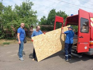 БФ «Янголи спасіння» допоміг мешканцям Краматорська з ремонтом пошкоджених будинків