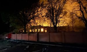 Важка ніч на Донеччині: 35 обстрілів, є загиблі та поранені, пошукові роботи тривають