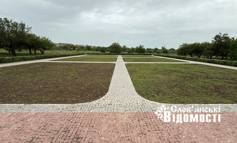 photo 5318843970329113179 y