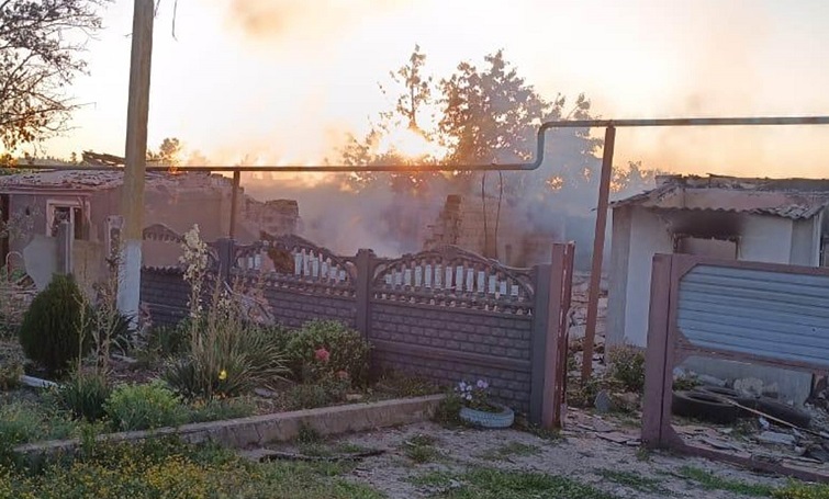 Терор проти мирного населення продовжується: росіяни цілеспрямовано напрявляють БпЛА по житловим будинкам