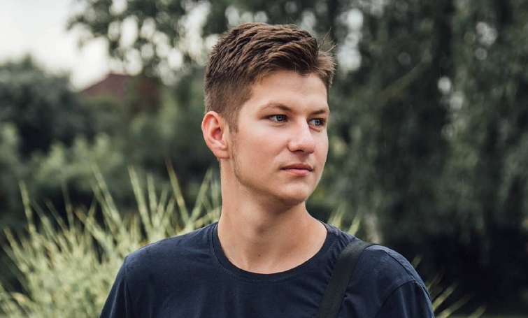 Знімав проросійські репортажі у захопленому Маріуполі: псевдожурналісту присудили 12 років