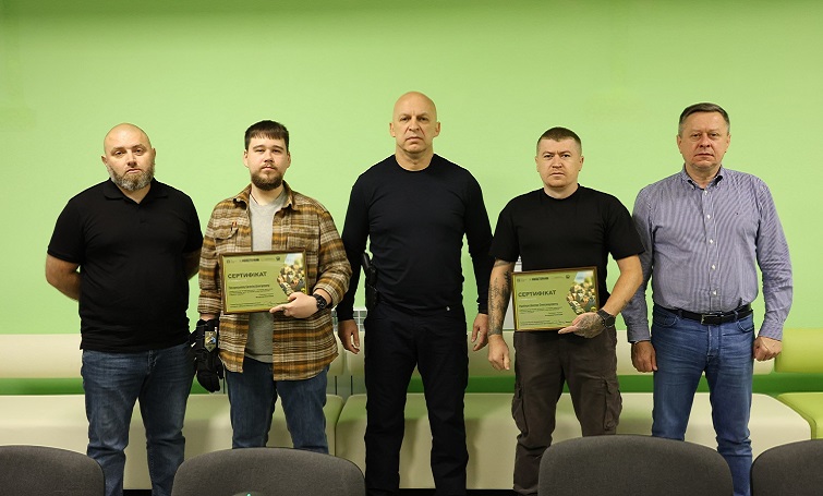 Троє ветеранів з Донеччини отримали сертифікати на отримання житла