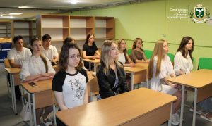 Слов’янська громада привітала 93 випускників-відмінників