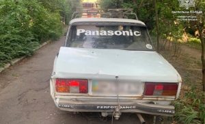 В’їхав у будинок і втік: у Краматорську водій ВАЗ залишив місце ДТП