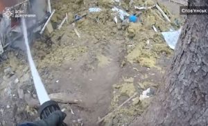 У Слов’янську горіла автівка (відео)