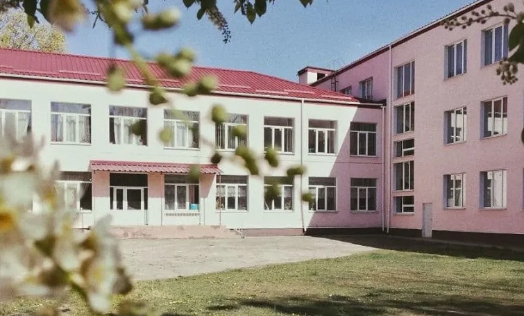 Школи Слов’янська залишаються онлайн: що буде з малокомплектними закладами з 1 вересня