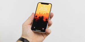 Який дисплей у смартфоні кращий з точки зору сучасного користувача?