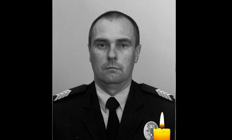 Від отриманих поранень помер поліцейський з Лиману