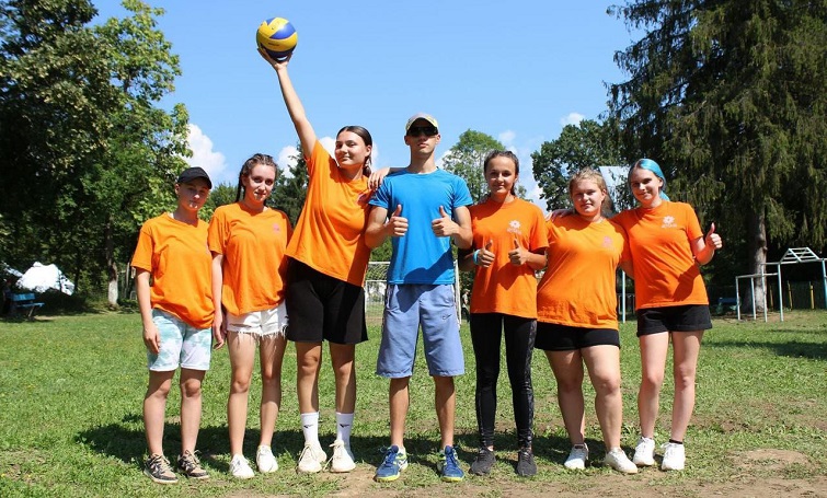 Діти з Донеччини вирушили до «Артеку»