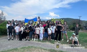 Діти полеглих і поранених поліцейських Донеччини провели літні канікули на морі в Європі