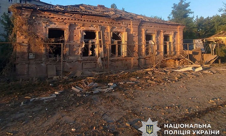 8 населених пунктів обстріляла росія за минулу добу: двоє загиблих, семеро поранених, 50 цивільних об’єктів пошкоджено