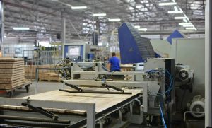 Меблева фабрика «Ламелла» пропонує роботу та житло