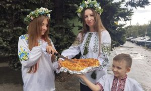 «Пиріг Незалежності» об’єднав Слов’янську громаду