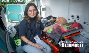 Евакуація маломобільних людей із Донеччини: офіційна статистика та прихована «жива черга»