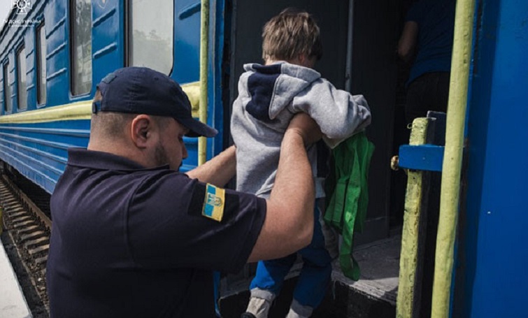 Понад 14 тисяч дітей залишаються у громадах Донецької області і майже півтори тисячі там, де триває примусова евакуація