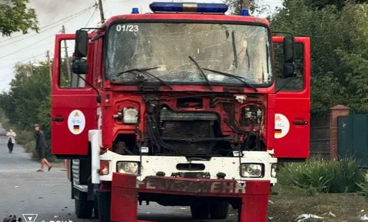 У Краматорську дроном атакували рятувальників під час гасіння пожежі в будинку