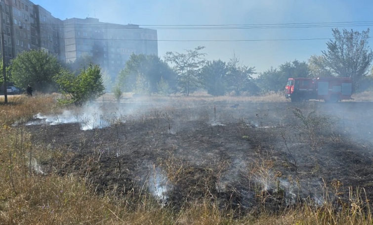 Рятувальники загасили три масштабні пожежі в екосистемах Святогірської та Краматорської громад