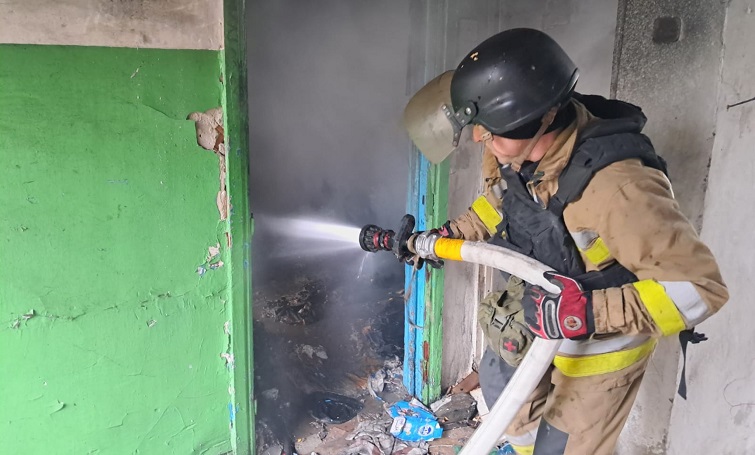 У Краматорську та Слов’янську гасили побутові пожежі, у селі Яцьківка Лиманської громади – пожежі внаслідок обстрілів