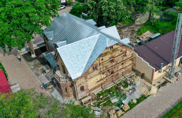 940f5d7ac2669274c7b910c509bd8b52 wide big