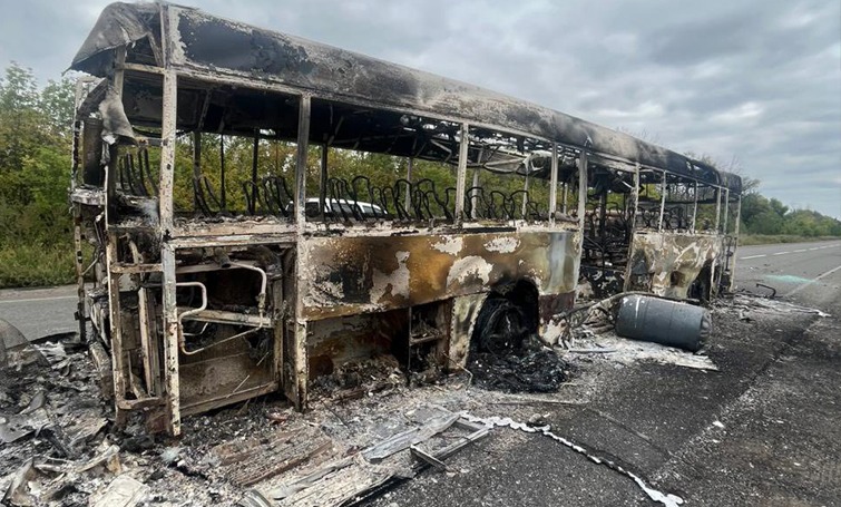 На трасі Ізюм – Слов’янськ окупанти атакують автомобілі дронами