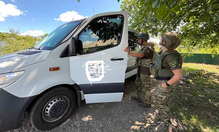 З Дробишеве, яке за 3 км від фронту, евакуювали хвору жінку