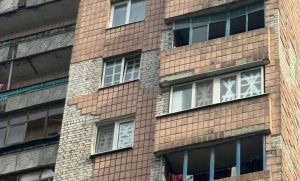 Нова атака на Краматорськ: ударний безпілотник влучив біля багатоповерхівки