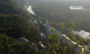 Три роки тому у Святогірську знову замайорів український прапор