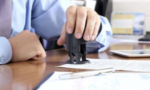 Як внести нерухомість до електронного реєстру, якщо перебуваєш за кордоном