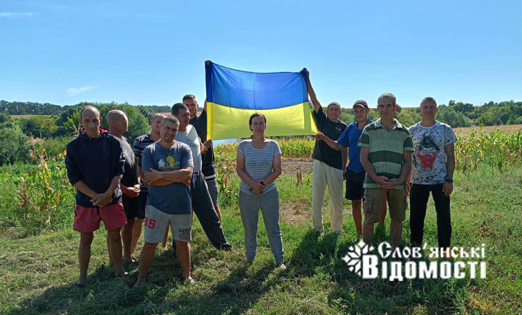 photo 5316897057358869918 y