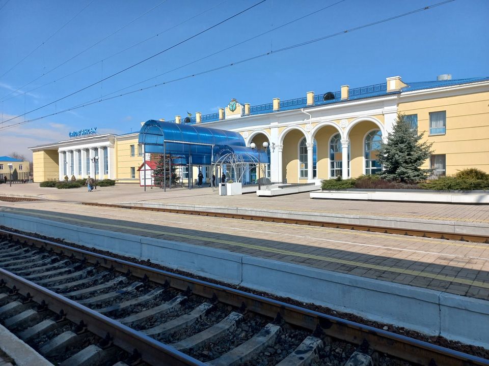 Через обстріл біля Слов’янська затримано рух потягів