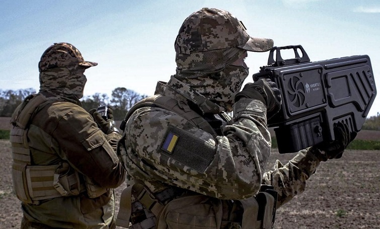 Поліцейські проти дронів: на Донеччині створили антидронові групи