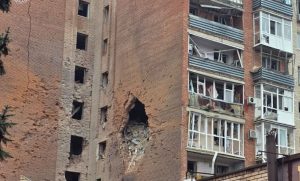 Шестеро поранених, серед яких дитина: наслідки обстрілу Слов’янська (фото)