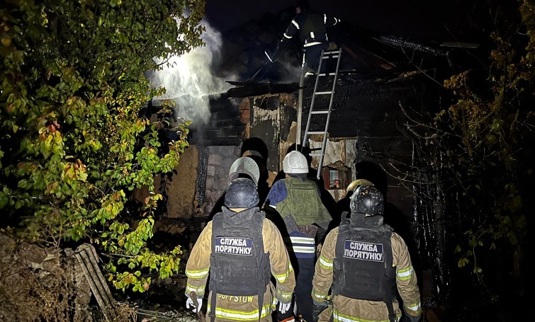 В селі Прелесне Черкаської громади горів будинок