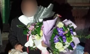 Намір романтичний, результат – кримінальний: у Краматорську за слідом із пелюсток виявили злодія